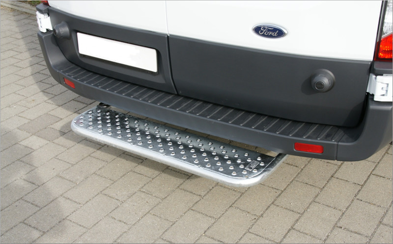 Starre Hecktrittstufe für Ford Transit, Bj. ab 2014, für Fahrzeuge ohne Anhängerkupplung