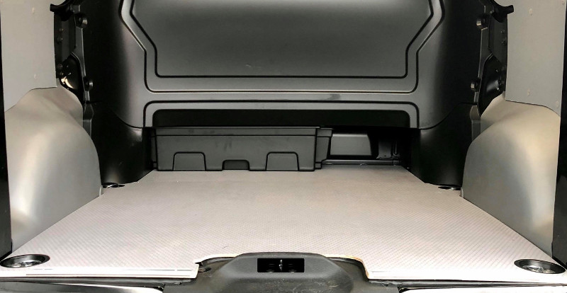 Radkastenverkleidungen für Peugeot Expert, Bj. ab 2016, aus Kunststoff