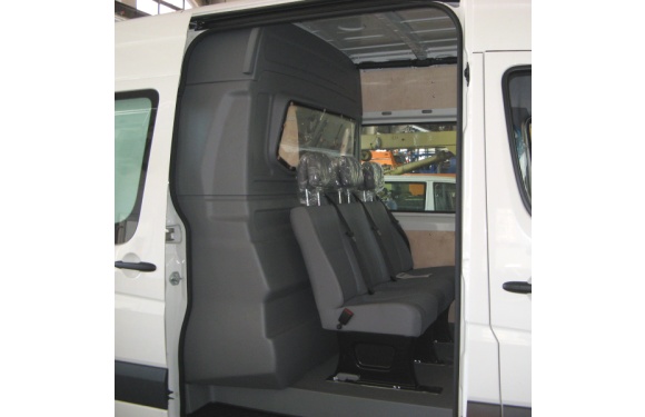 Trennwand mit Fenster (C-Säule) für Mercedes-Benz Sprinter, Bj. 2006-2018, Normaldach, aus ABS-Kunststoff