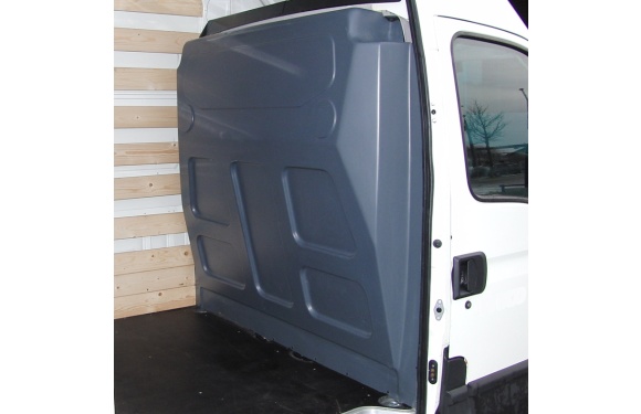 Trennwand ohne Fenster für Iveco Daily, Bj. 2000-2014, für Normal- und Hochdach, aus Polyester stoffbezogen