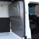 Trennwand in einem Renault Master