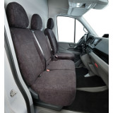 Sitzbezug in einem VW Crafter mit Beifahrer-Doppelbank